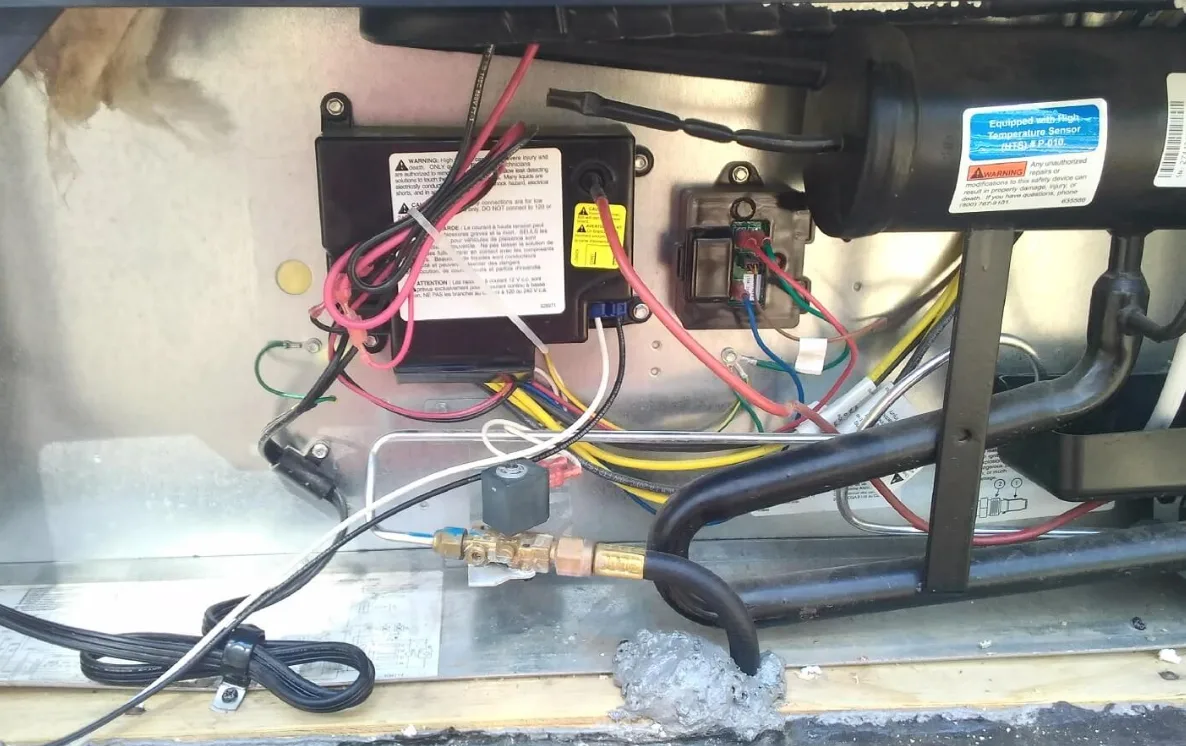 RV electrical wiring repair and diagnostics in Jensen Beach